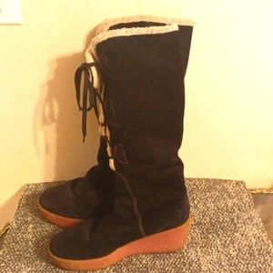 Michael Kors Black suede lace up winter women's boots size 7.5